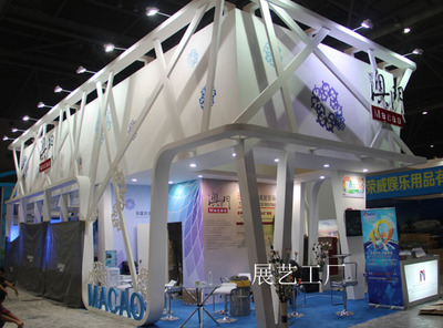 如何選擇資深展覽展示服務商？成都展藝展覽展示制作工廠解析